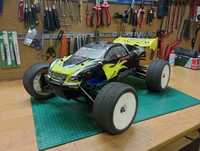 Model RC REVO 3,3 traxxas stan perfekcyjny