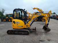 JCB 8025  2017R 3404 MTH koparka gąsienicowa 8030 8026 2.5T 302.7 CAT