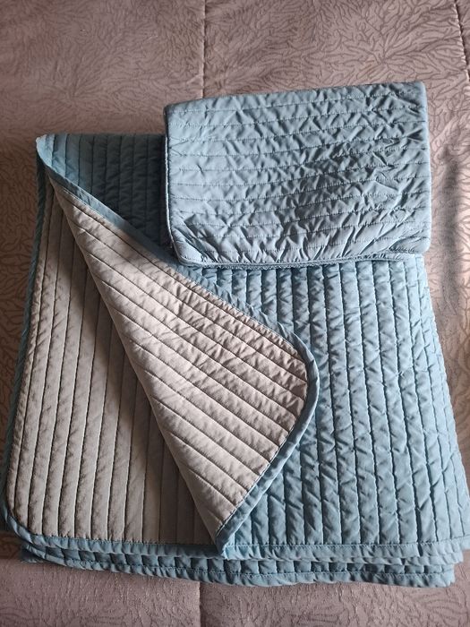 Colcha edredom Ikea casal King e 2 almofadas