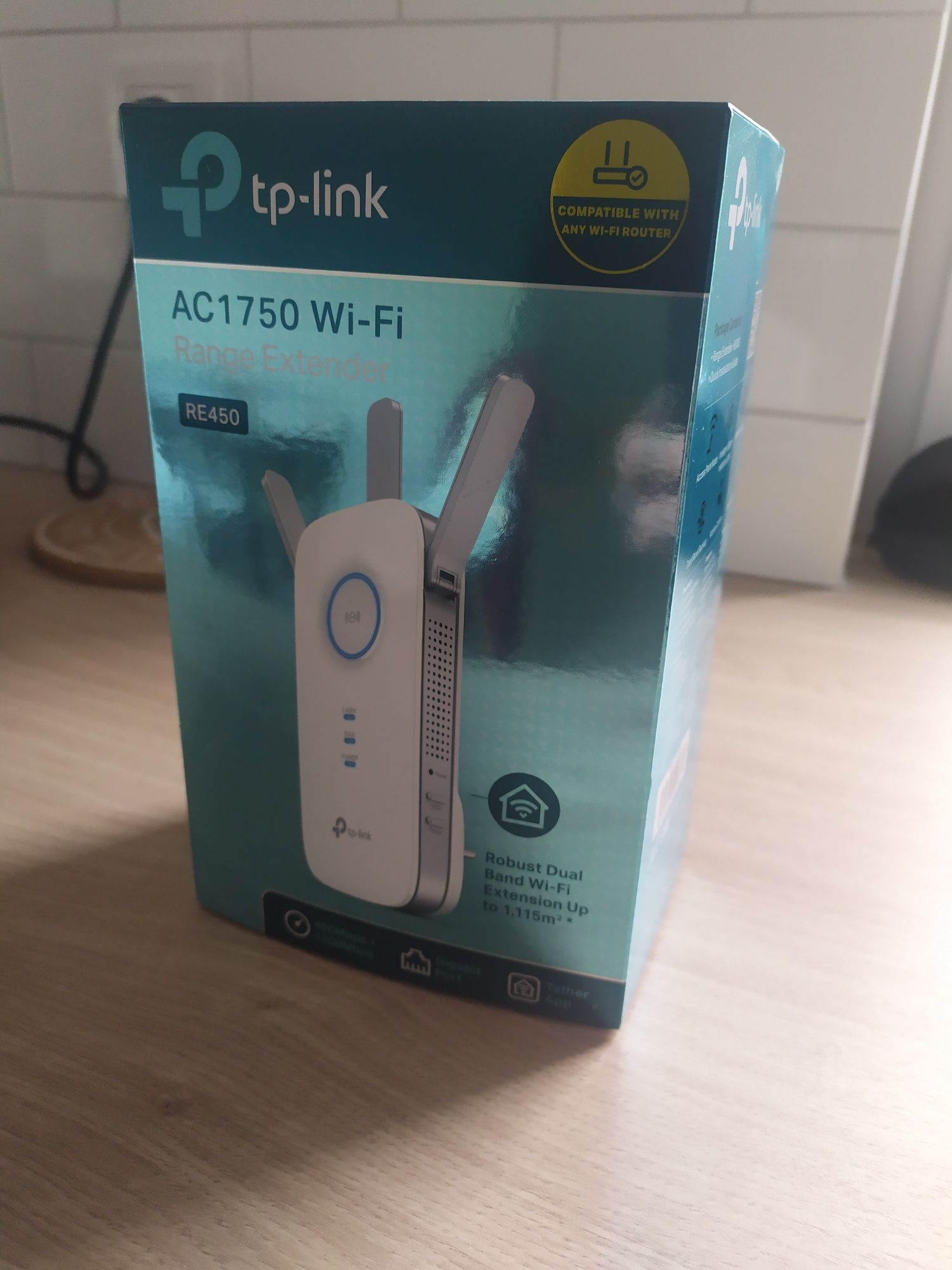 Related, wzmacniacz sygnału TP-Link RE450