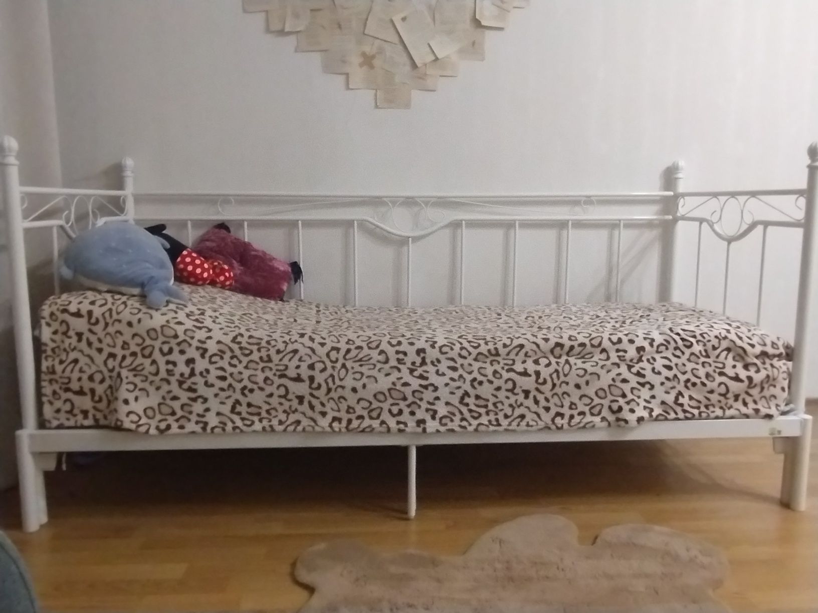 Ліжко металеве з матрацом