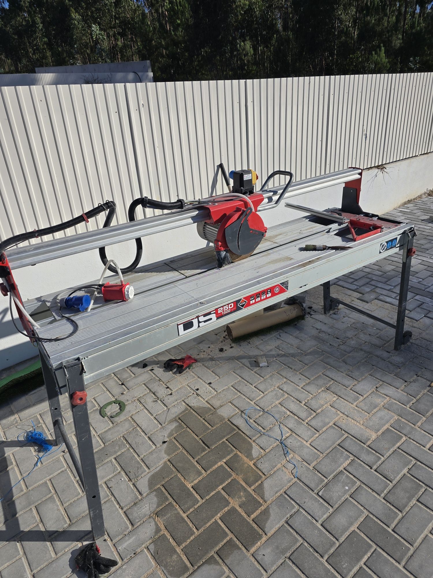 Cortadores eléctricos Rubi DS-250-N 1500