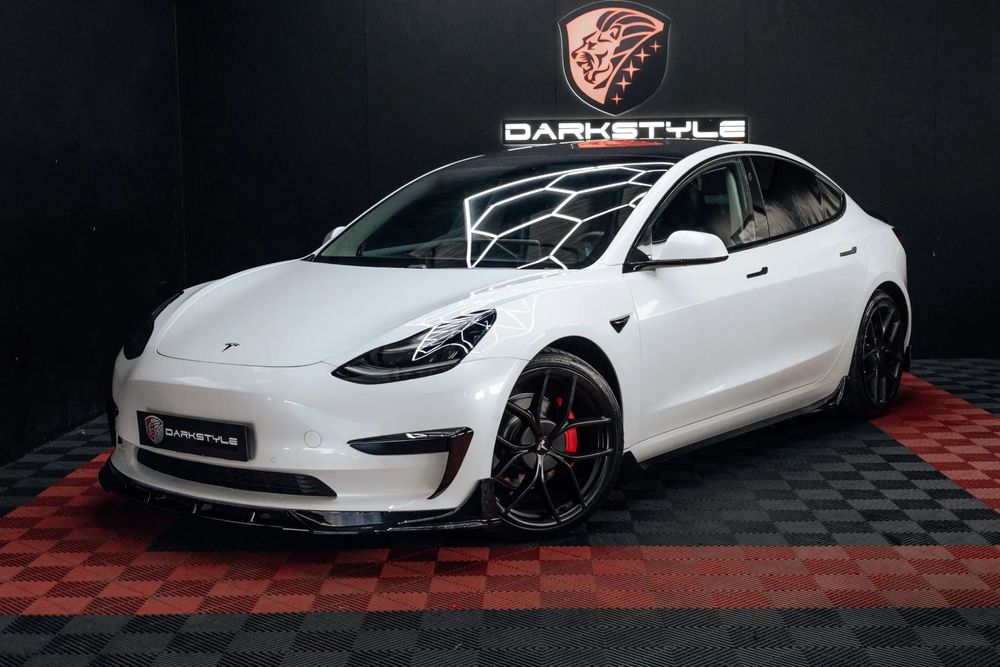 Tesla Model 3 Standard Range Plus RWD