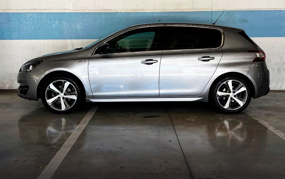 Peujeot 308 com 14 meses de garantia
