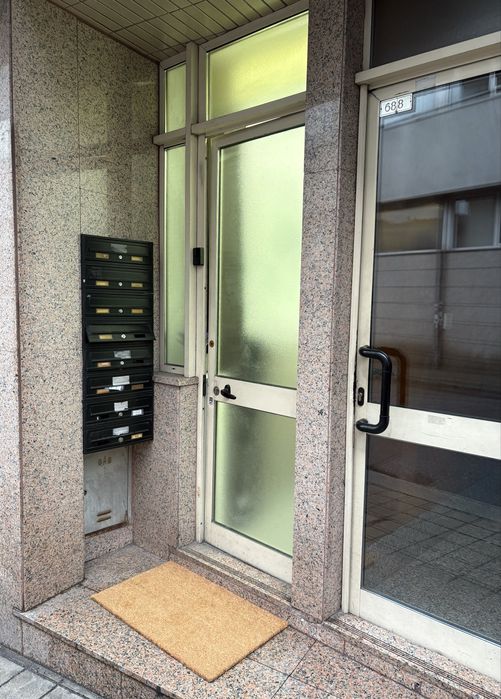 Pequena Loja / Estúdio / Quarto