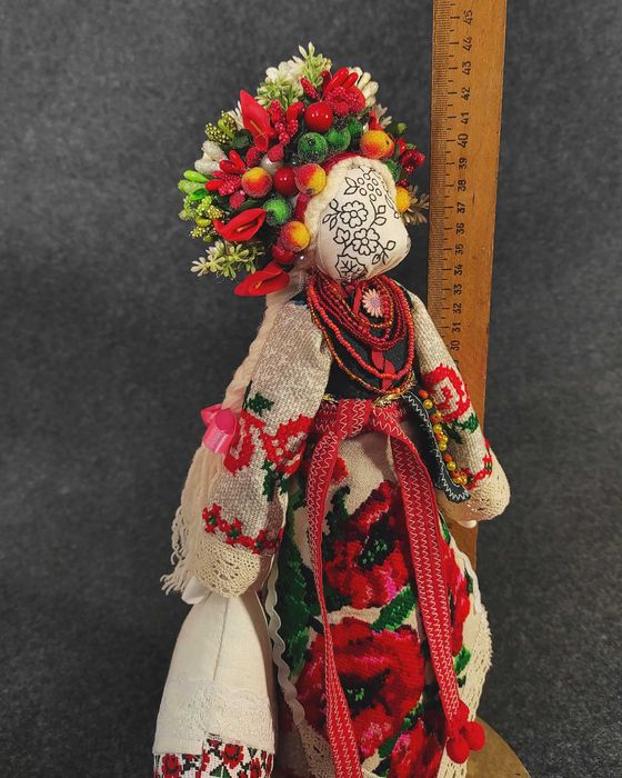 Мотанка “Дівчина у вінку”