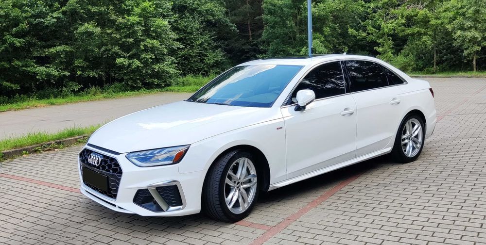 Audi A4      2020