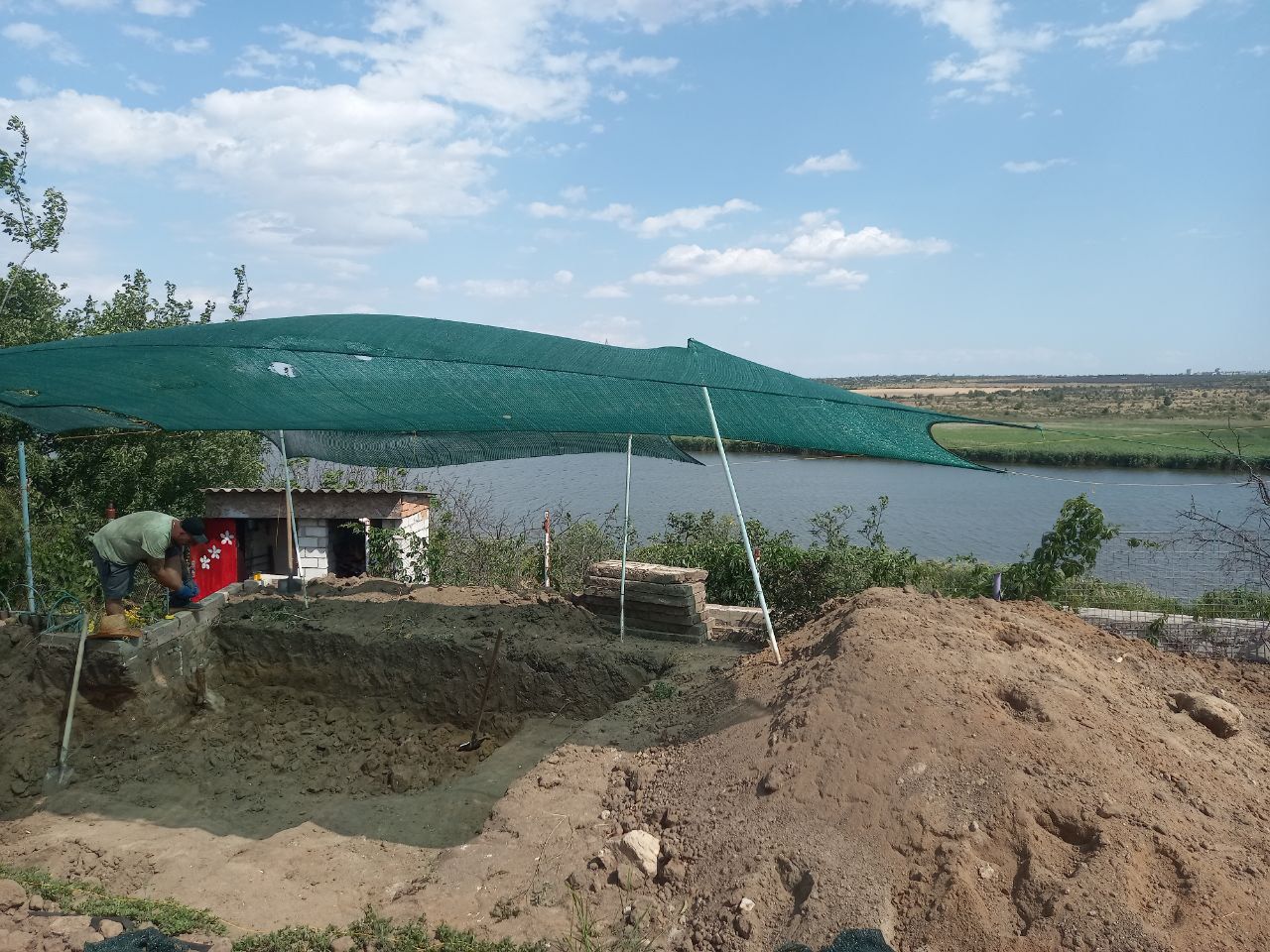 Септик,ямы под колца, траншеи под канализацию водопровод