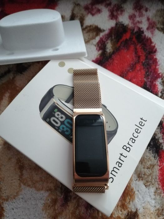 Продам смарт часи