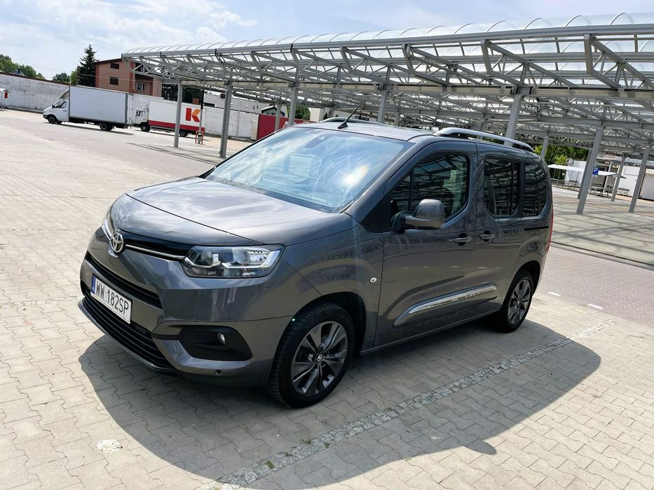 Toyota Proace City Verso Toyota ProACE City Verso 2021 rok 130 KM Family 1.5 D-4D