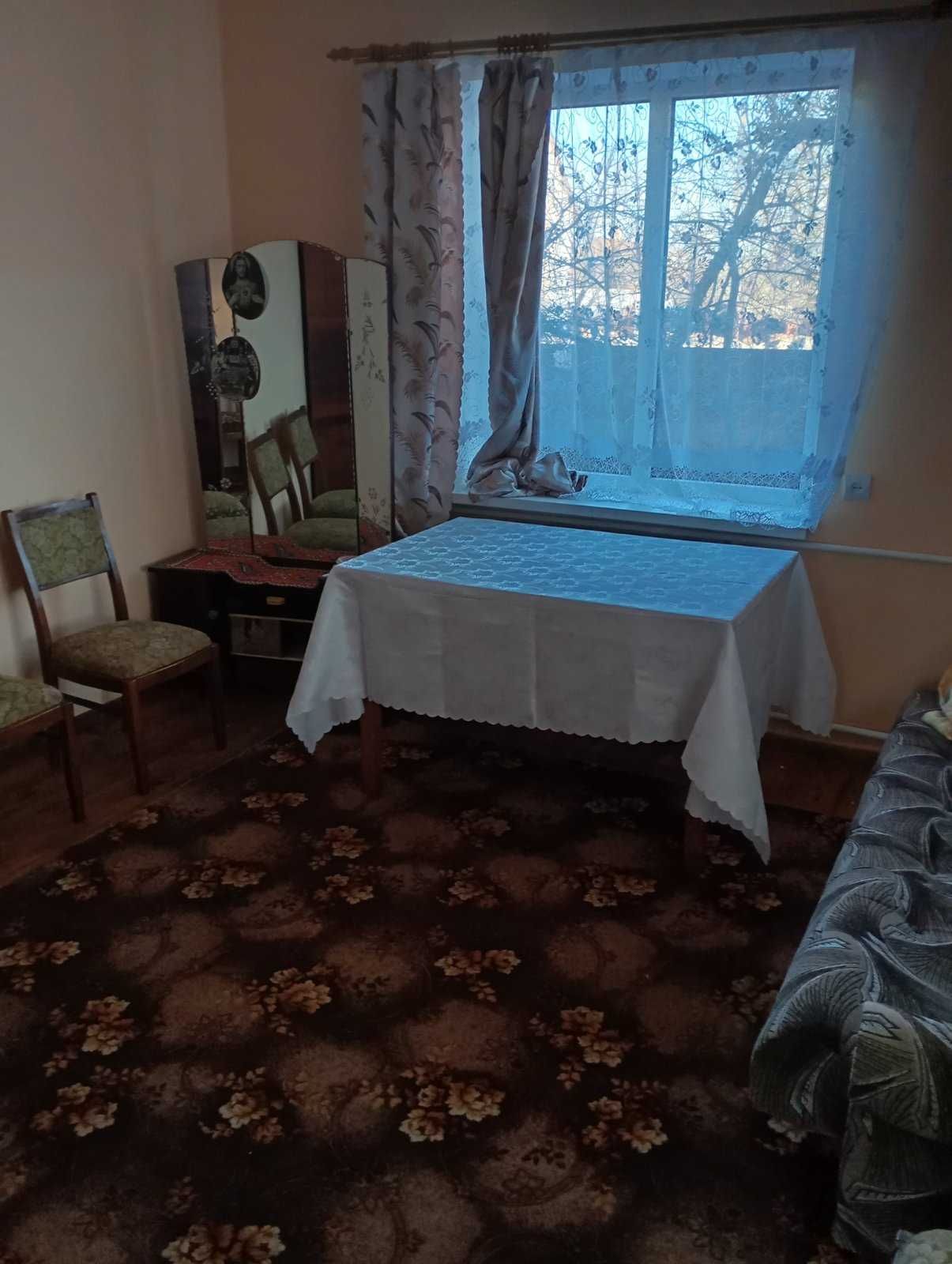 Житловий будинок та земельна ділянка 18 сот., с. Стрептів