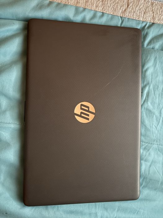 Portatil HP Amd ryzen 5 3500U