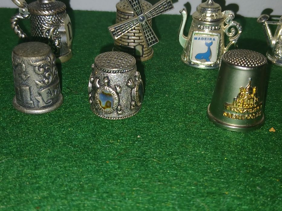 Colecao 12 dedais metal por 25 €