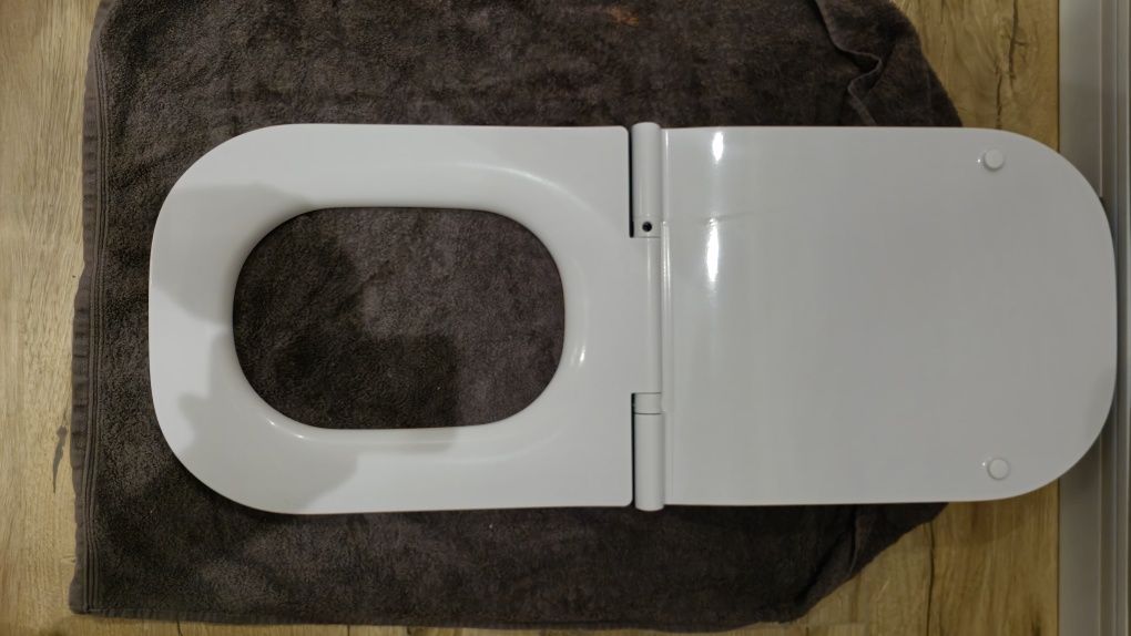 Roca Gap Square miska WC z deską wolnoopadającą A34H472000