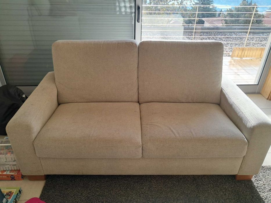 Vendo 2 sofás bege