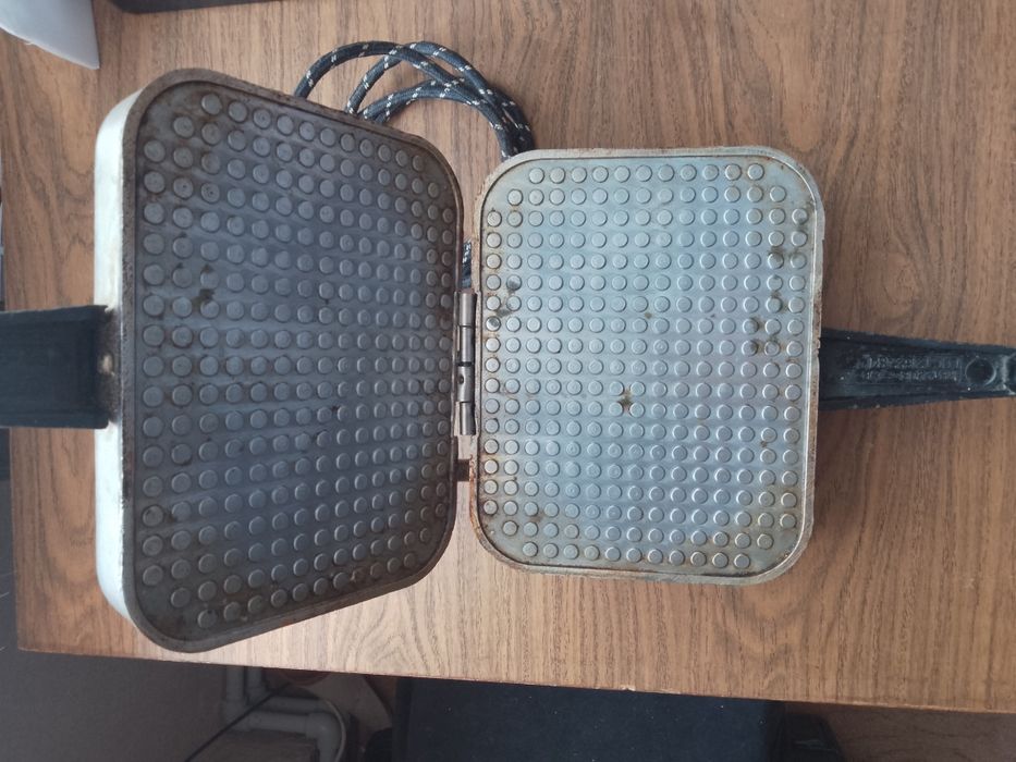 Електровафельнниця