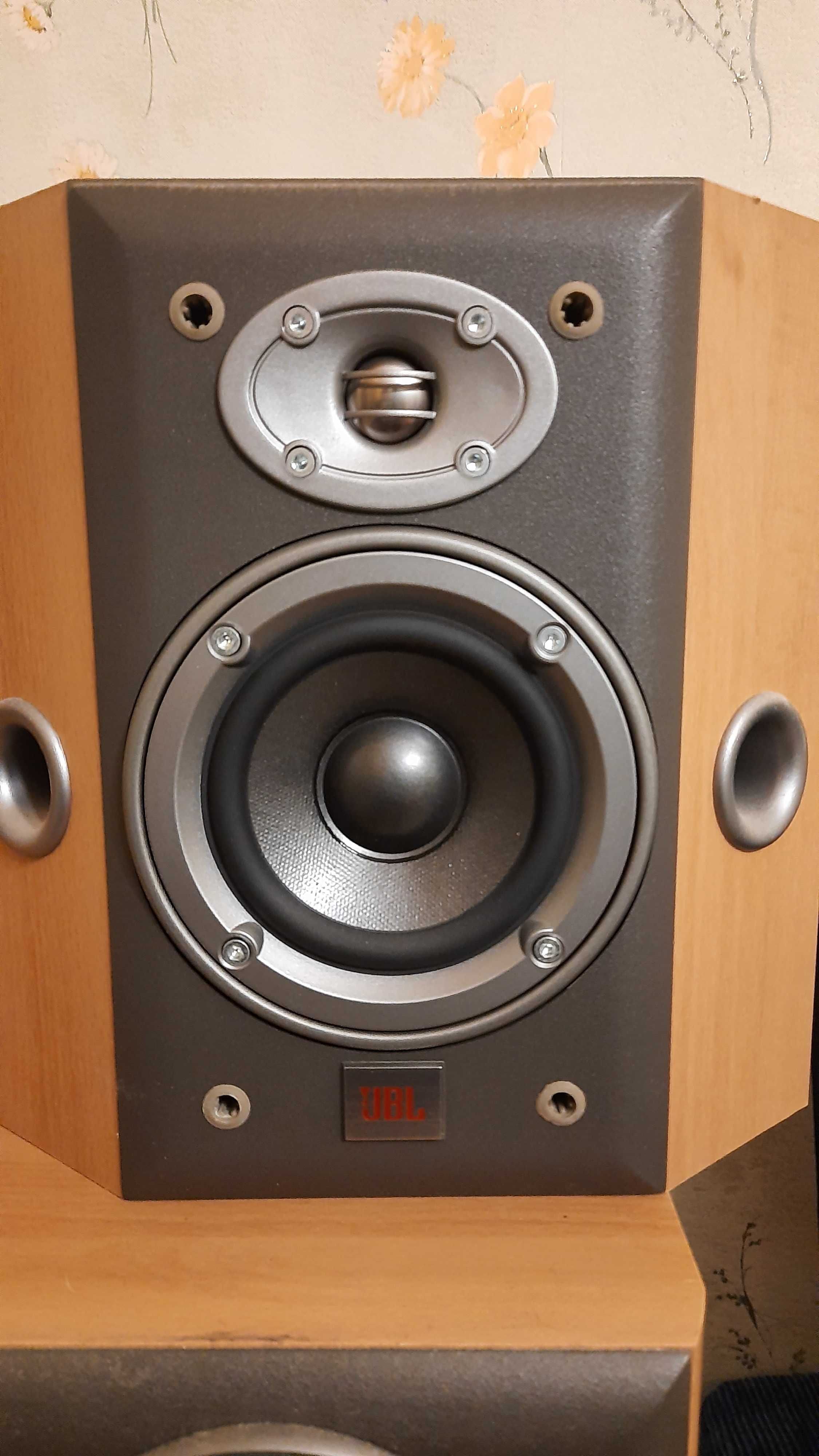 Акустична система 5+1 JBL. Колонки