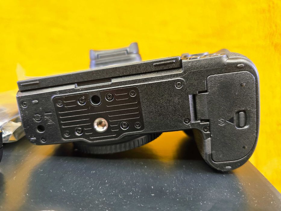 !OPEN BOX! Nikon Z5 повний комплект -- лише 30 кадрів! --