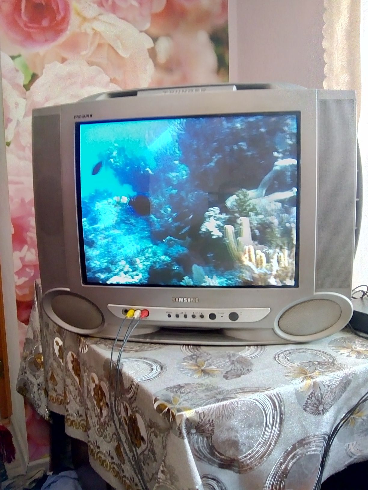 Телевизор Samsung 21 дюйм.