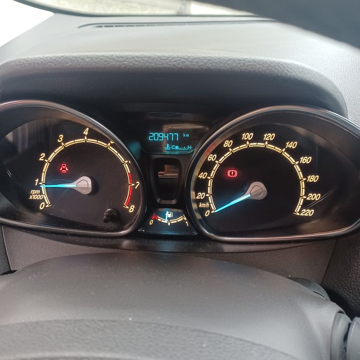 Sprzedam ford tourneo Courier 1.0 benzyna