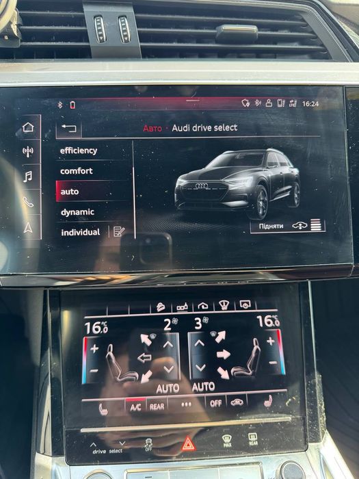 Авто Audi E-tron 55