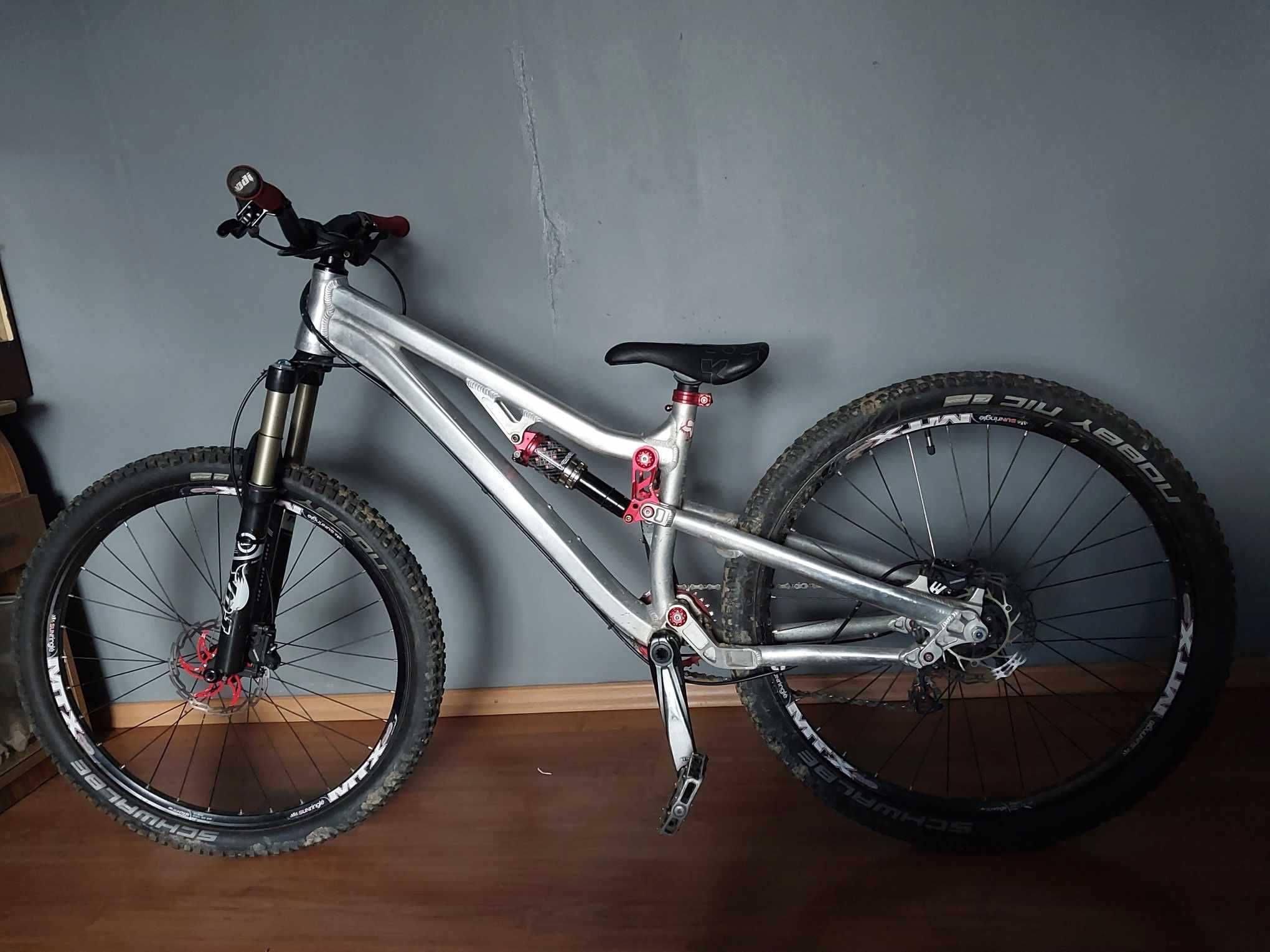 YT industries play rower mtb dirt dh enduro freeride free ride