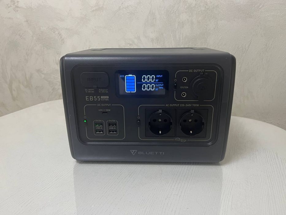 Зарядна станція Bluetti EB55