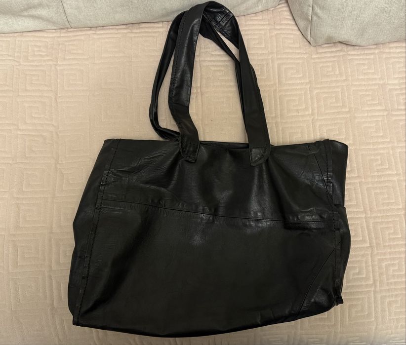 Бесплатно отдам кожаную сумку шоппер 32см*46см