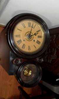 Relógio antigo de 1877 a funcionar