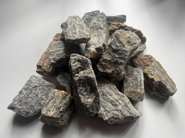 Kamień gnejsowy kora ogrodowa kruszywo kamień ozdobny kamień ogrodowy