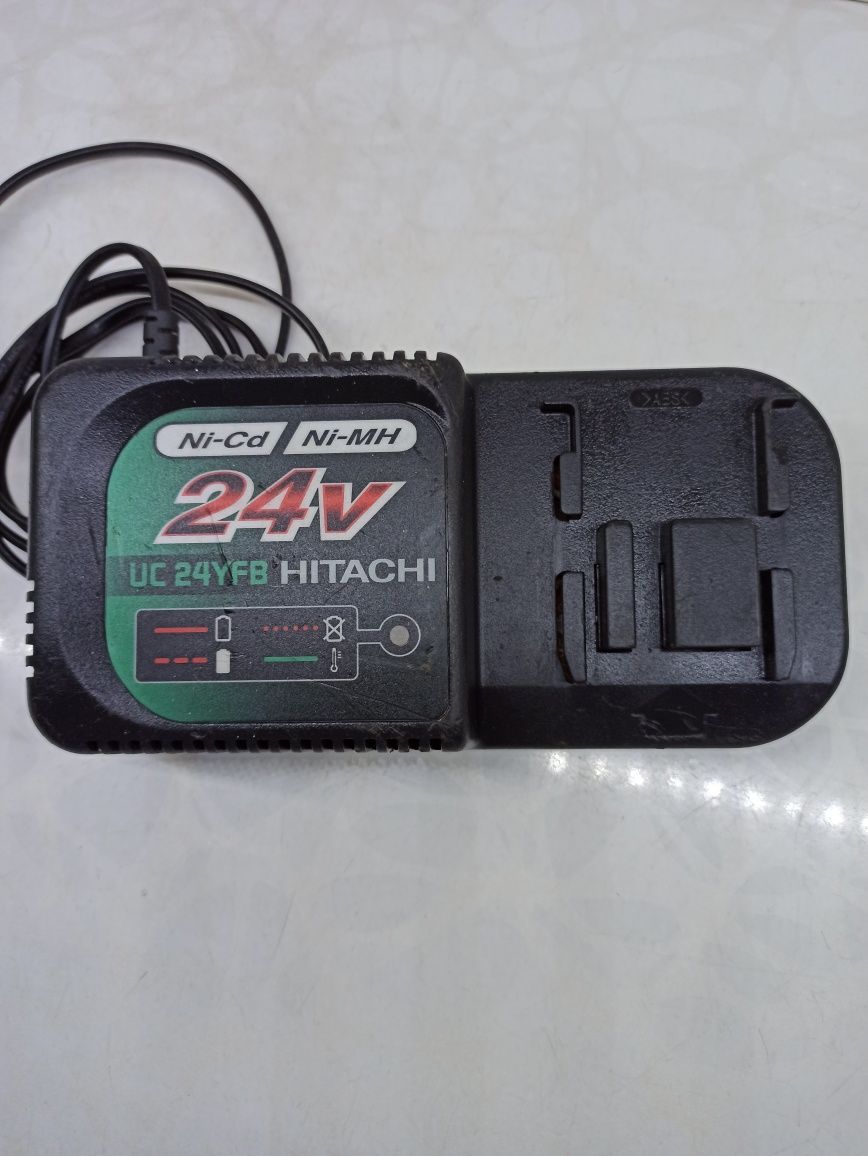 Ładowarka do baterii akumulatorów HITACHI UC 24YFB 24V Ni-Cd Ni-MH