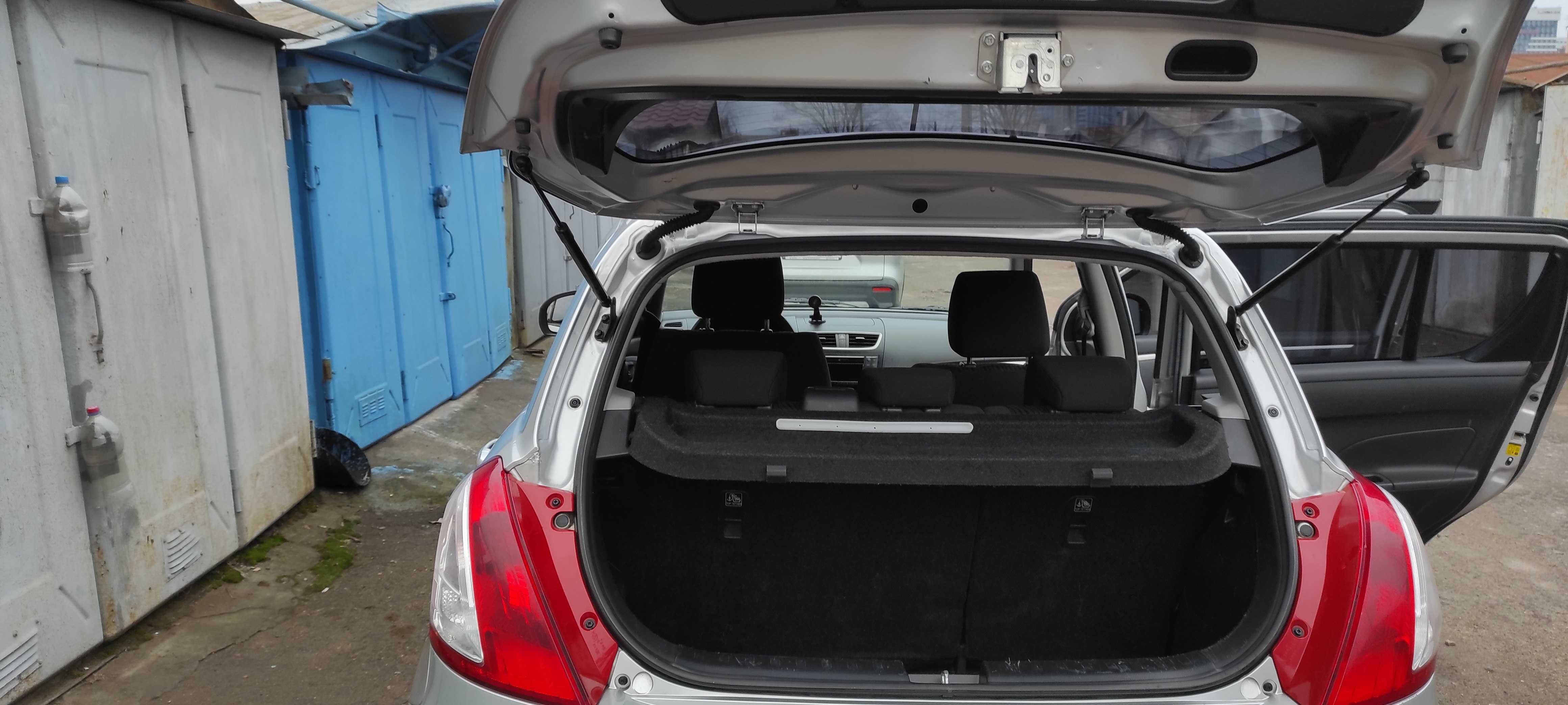 Продам авто Suzuki Swift 2011