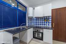 Estúdio com 1 Quarto e WC e Copa