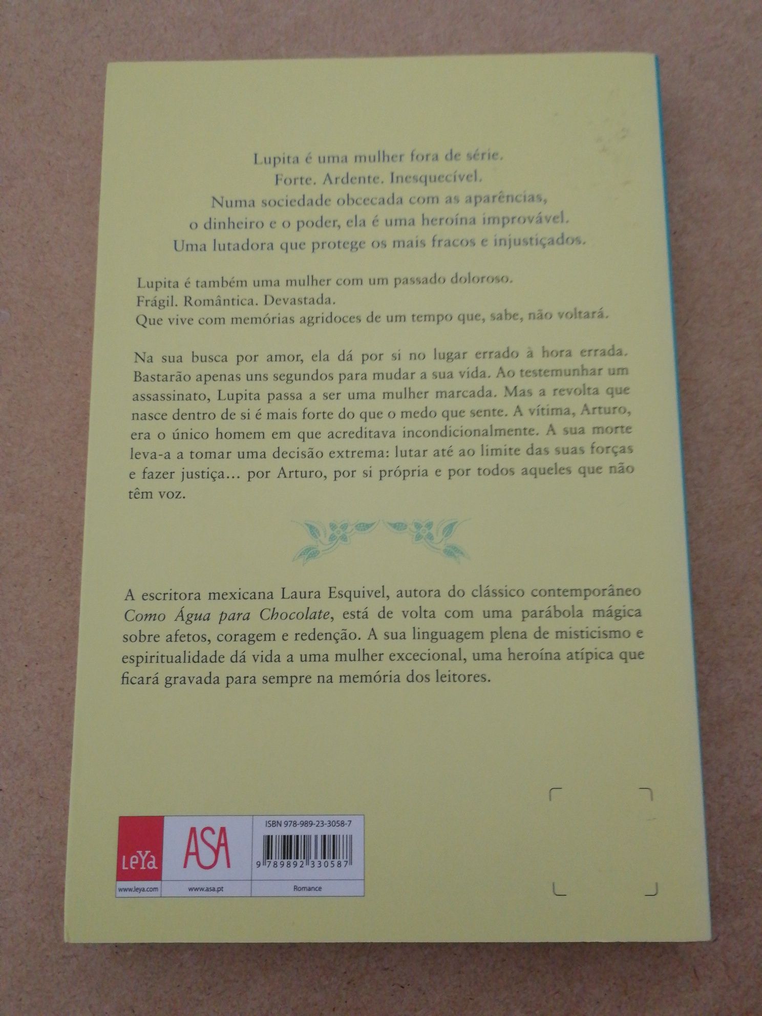 Livro "A História de Lupita" de Laura Esquivel