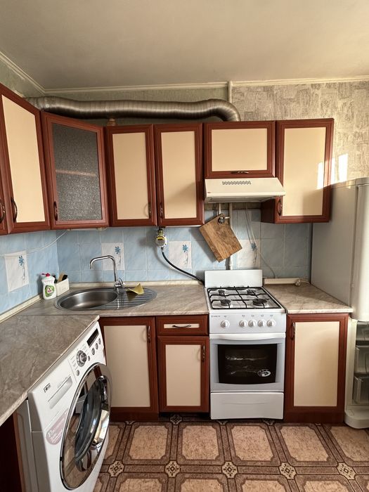 Продам кухню в гарному стані