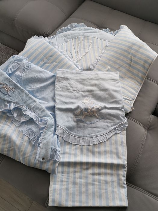 Pościel do łóżeczka baldachim.