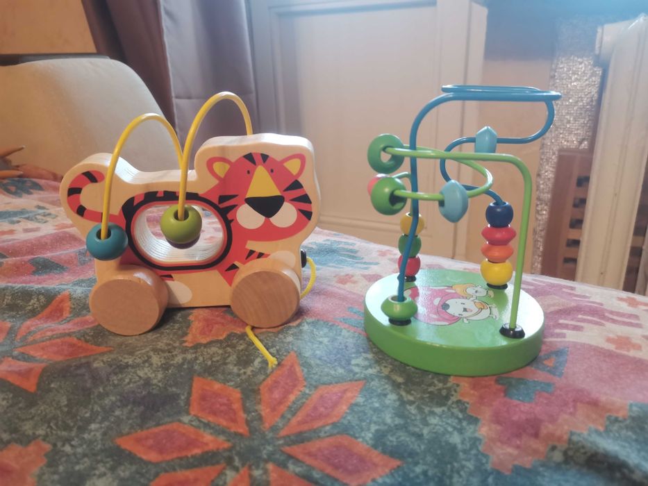 Іграшки для малюків