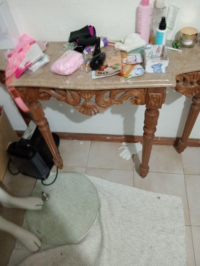 Móvel de apoio entrada