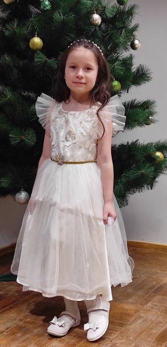 Оренда сукні і вишиванки