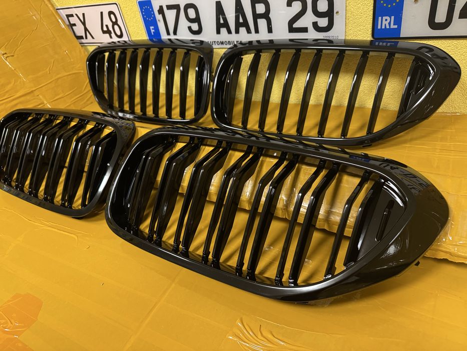 Решітка радіатора ноздрі БМВ 5 BMW 5 G30 G31 2018-2020 чорний глянець