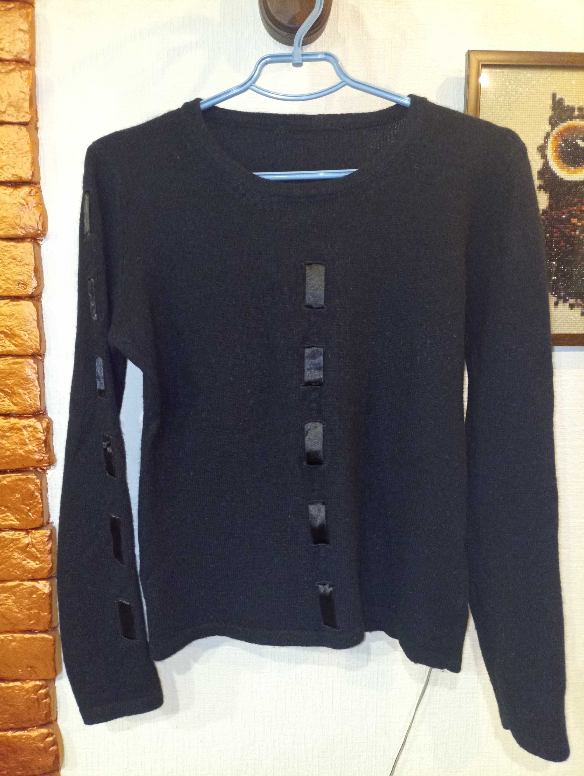 Теплый женский черный пуловер, р 46-48