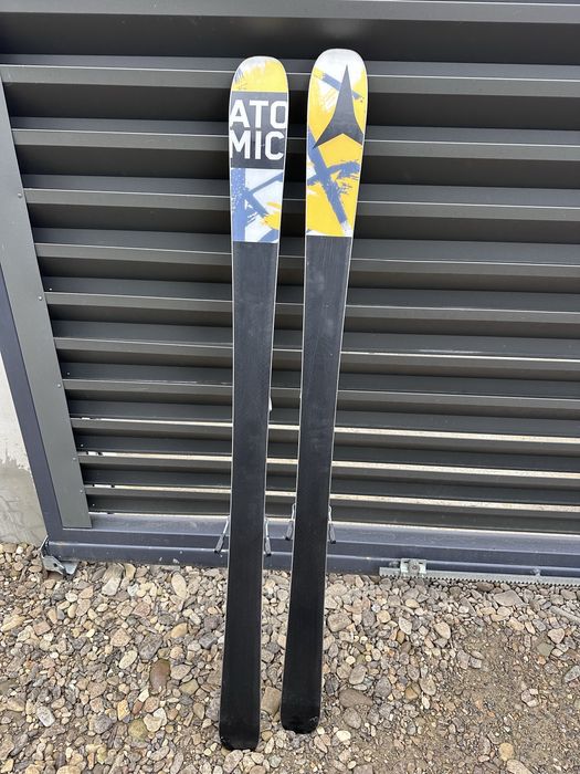 Гірські Лижі ATOMIC
