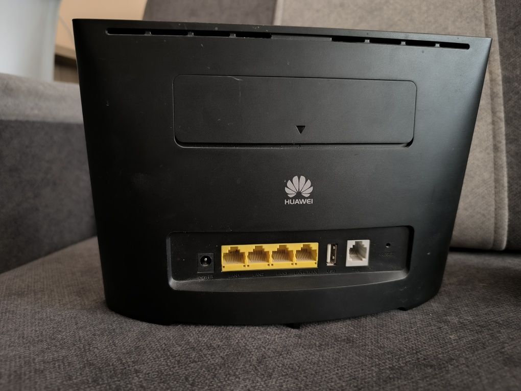 Router Huawei B525s-23a + zasilacz.. polecam..