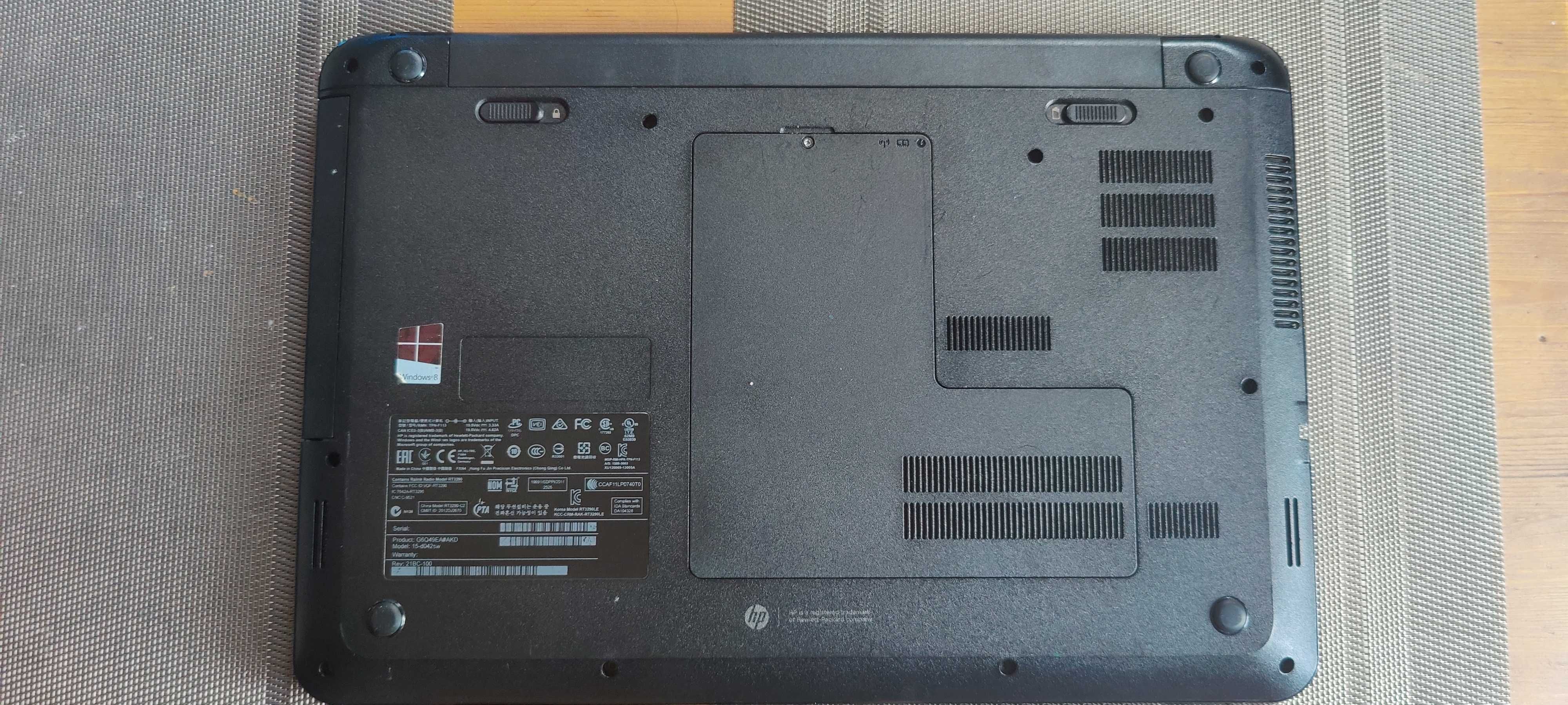 HP 15-D - 15,6 cala - Core i3 4 x 2,40 GHz - 6GB Ram -240GB SSD -Win10