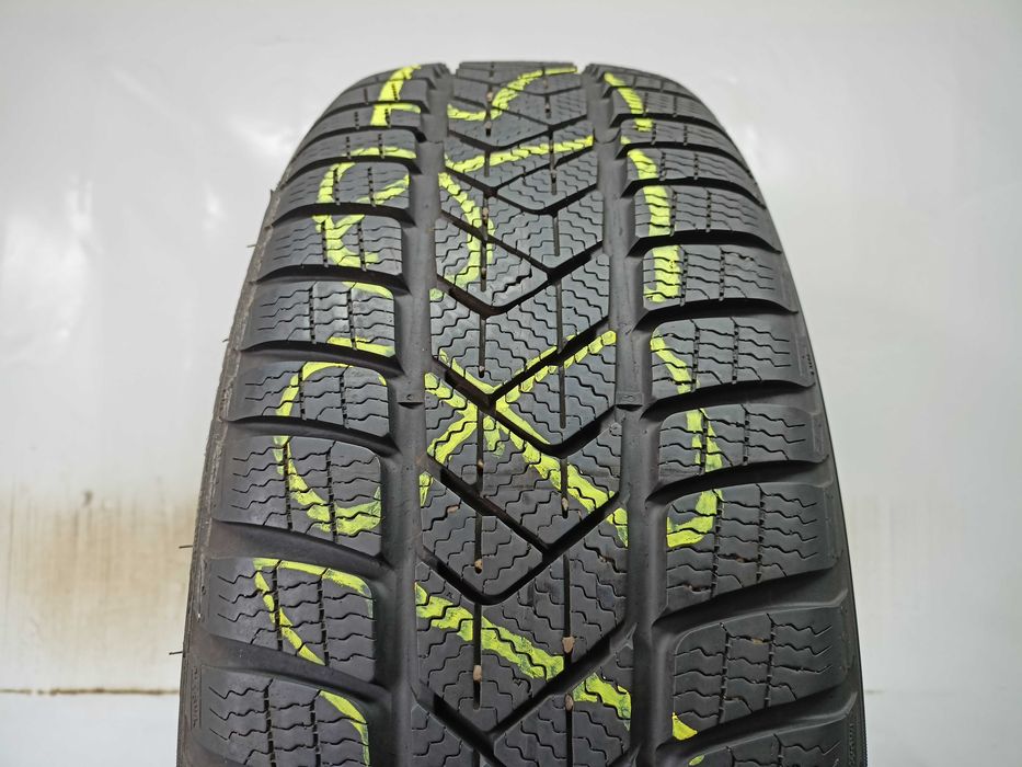 Pirelli SottoZero 3 225/60/18 2020r. 104H 7,4mm (1895)