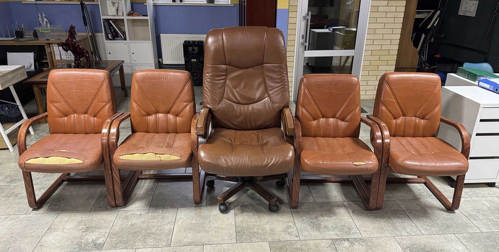 Стол для конференций, переговоров  Дорогая мебель с креслами