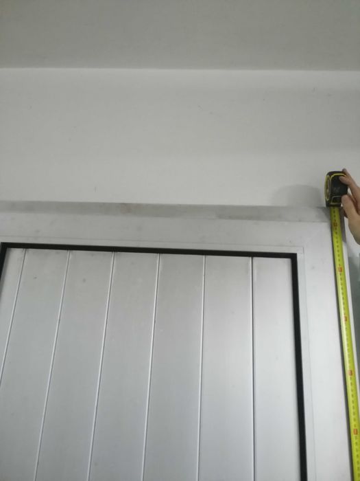 Porta de serviço de alumínio Ripado, Cor cinza 205x85 Aprox.