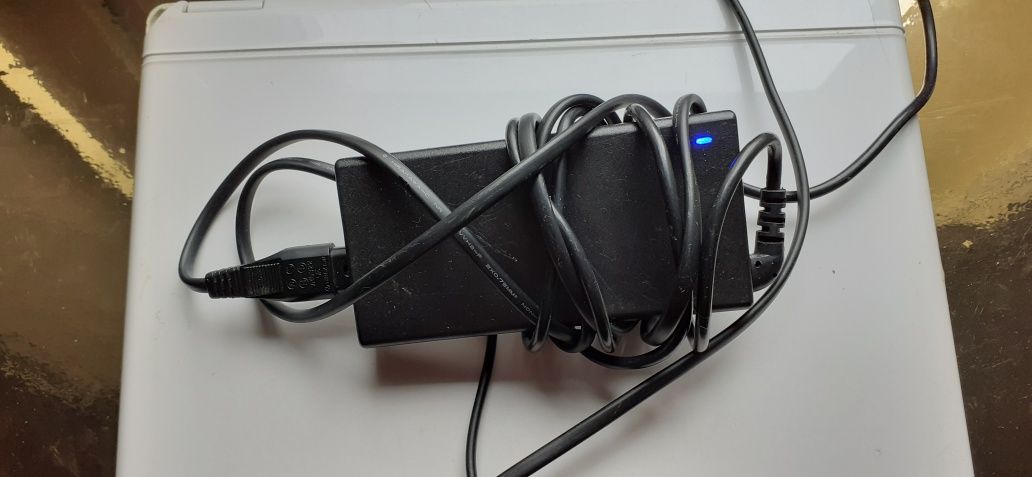 Laptop RM JFT00 Core 2 Duo Windows 7