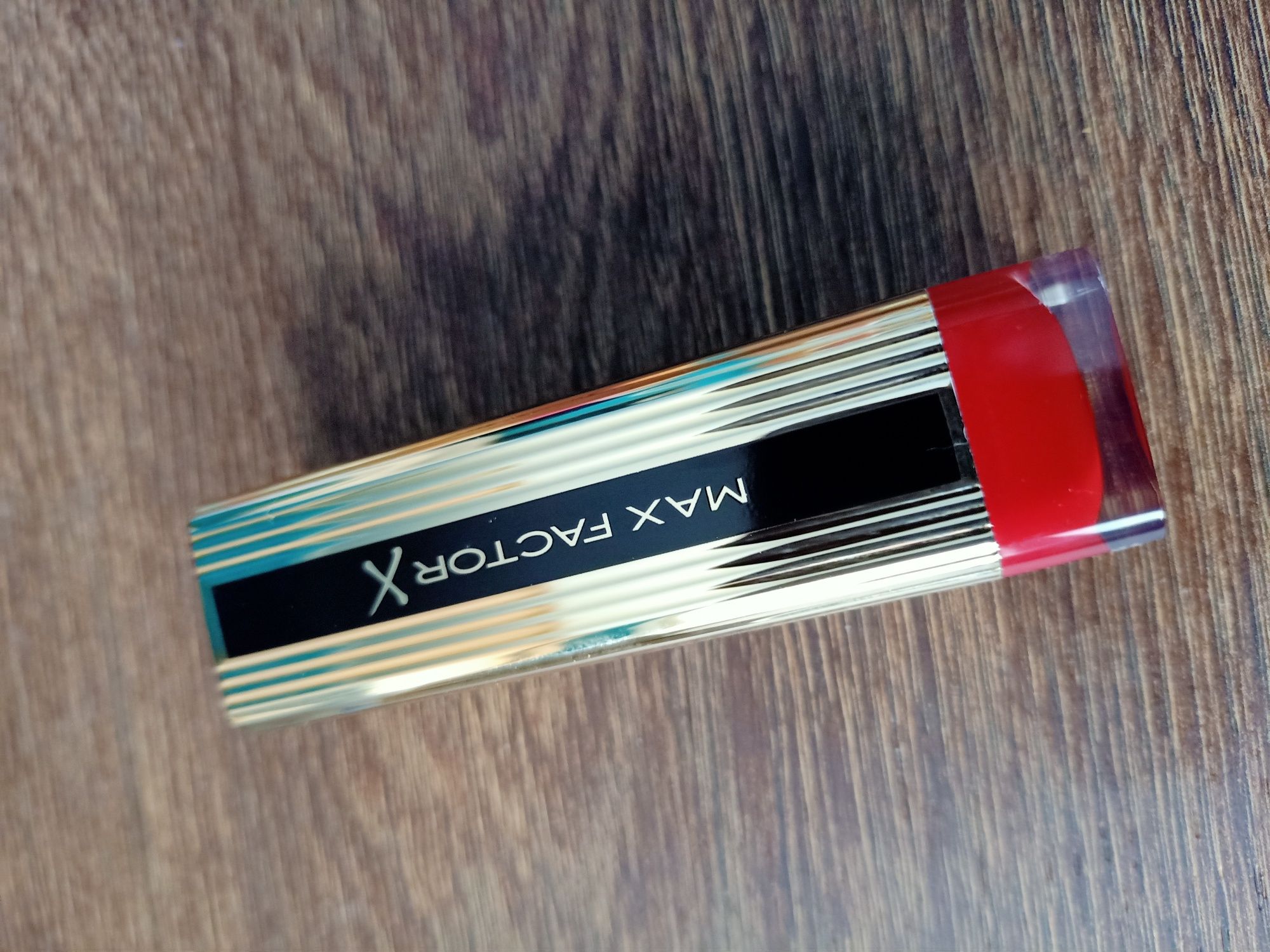 Max Factor Colour Elixir nawilżająca pomadka do ust cherry kiss 070