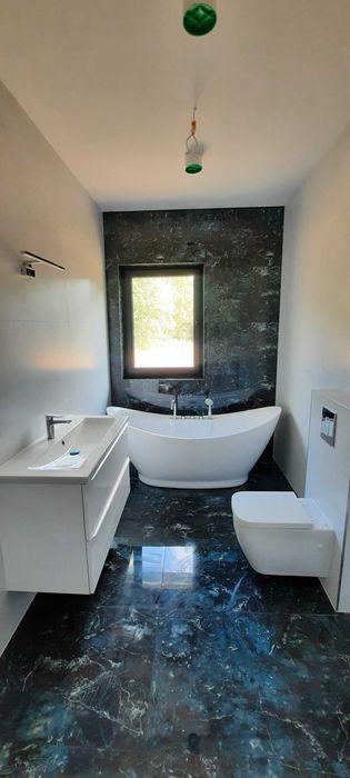 Układanie płytek/płytkarz/glazurnik/remont łazienki/wykończenia